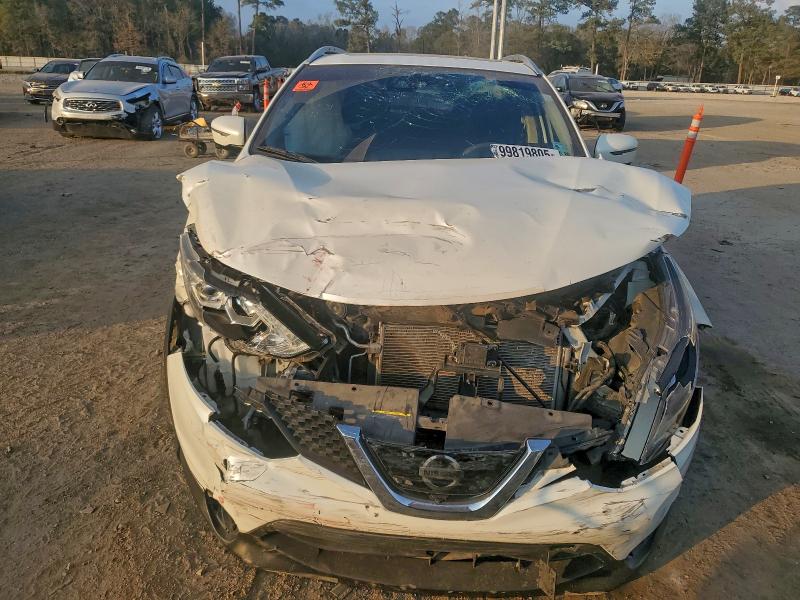 Фото 5 - NISSAN ROGUE