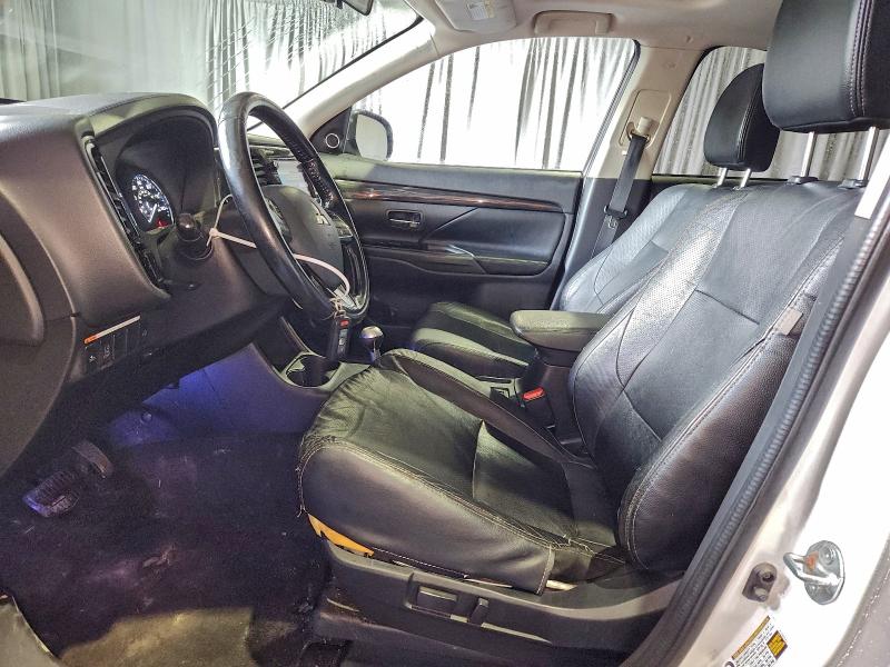 Фото 7 - MITSUBISHI OUTLANDER