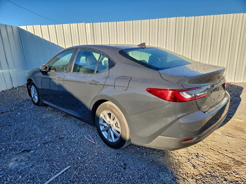 Фото 2 - TOYOTA CAMRY