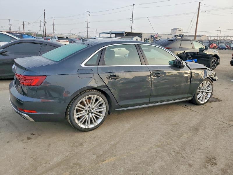 Фото 3 - AUDI A4