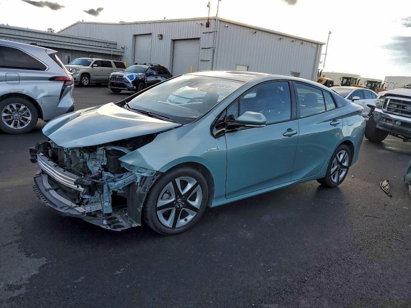 Фото 1 - TOYOTA PRIUS