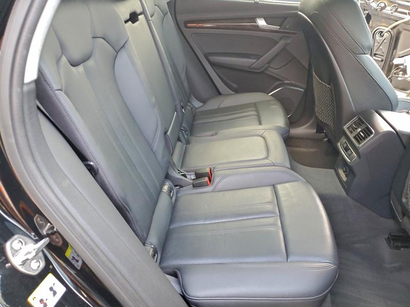 Фото 11 - AUDI Q5