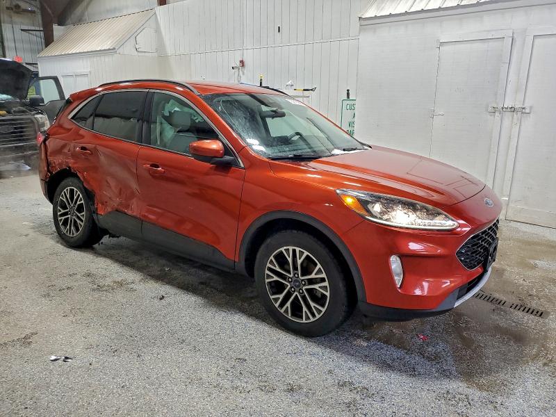 Фото 4 - FORD ESCAPE