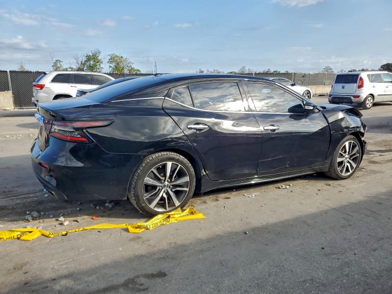 Фото 3 - NISSAN MAXIMA