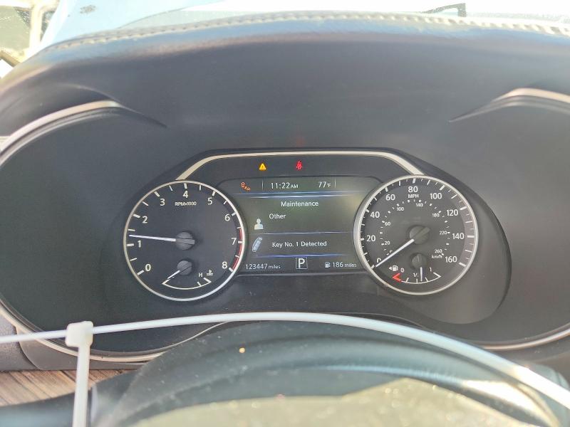 Фото 9 - NISSAN MAXIMA