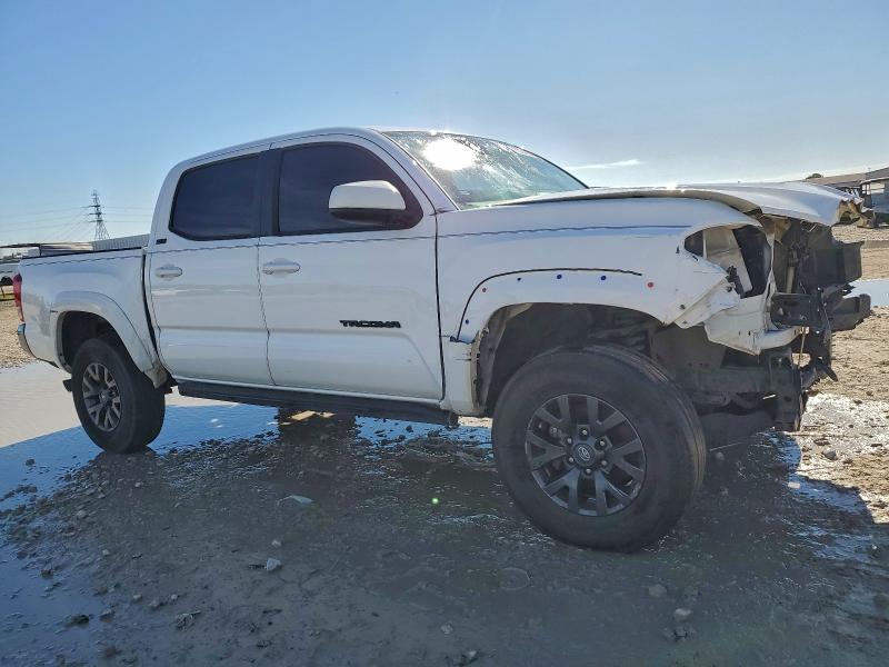 Фото 4 - TOYOTA TACOMA