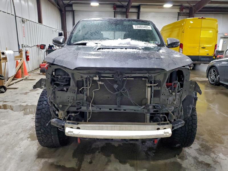 Фото 5 - TOYOTA 4RUNNER