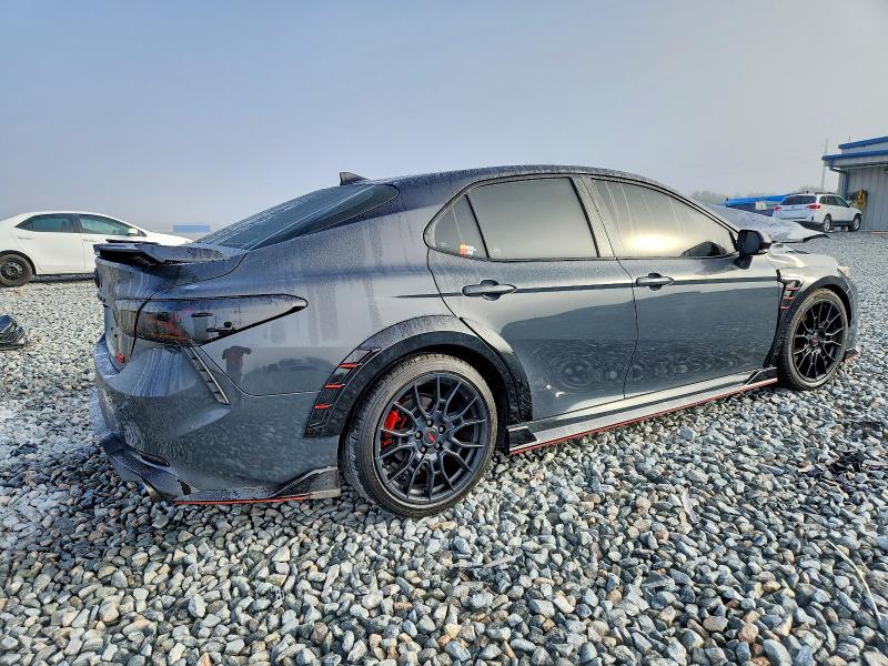 Фото 3 - TOYOTA CAMRY