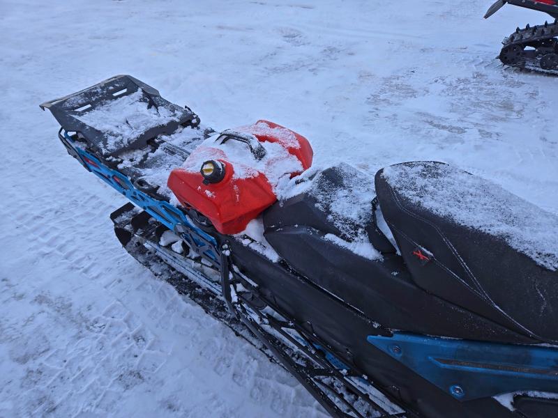 SKI-DOO SNOWMOBILE 2019