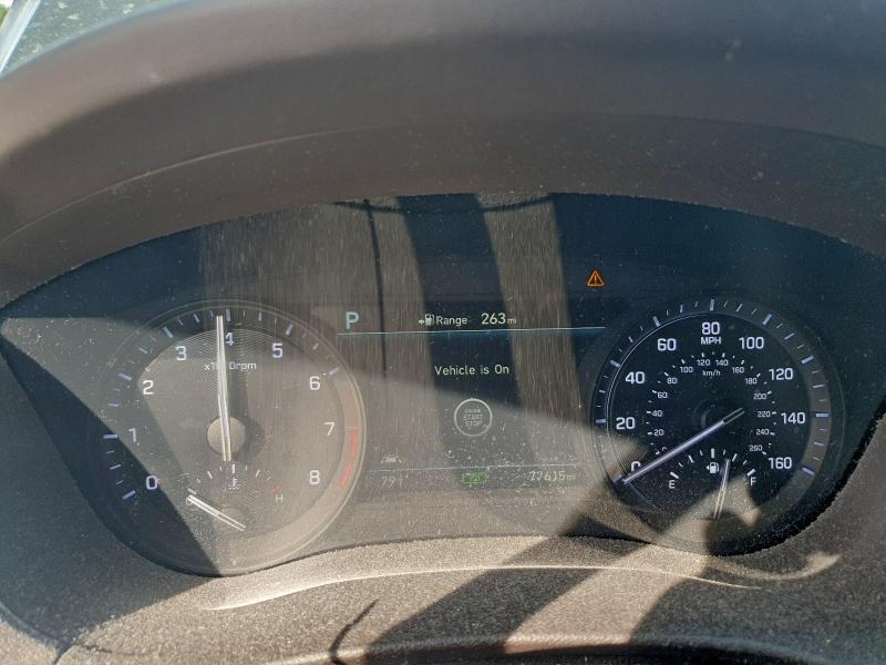 Фото 9 - HYUNDAI GENESIS