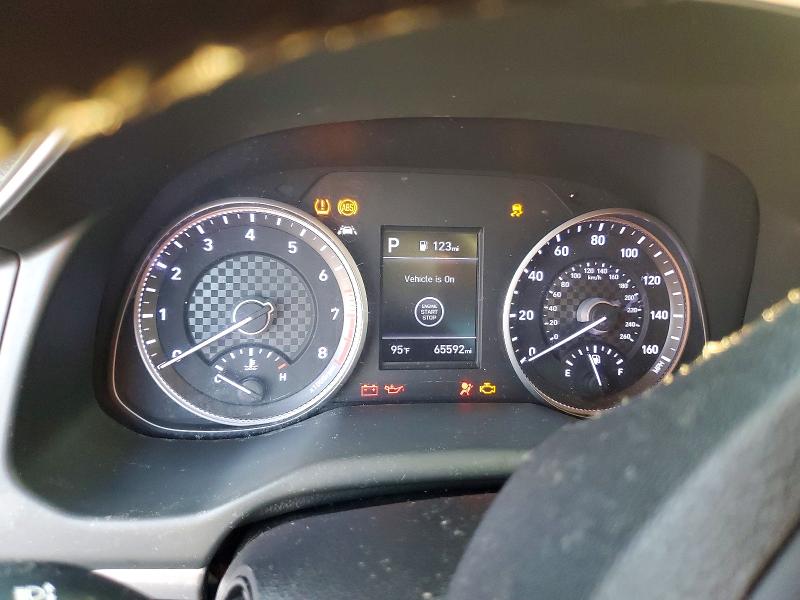 Фото 9 - HYUNDAI ELANTRA