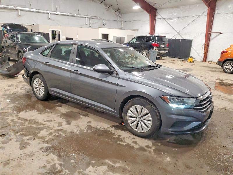 Фото 4 - VOLKSWAGEN JETTA