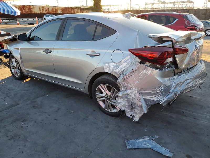 Фото 2 - HYUNDAI ELANTRA