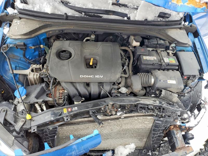 Фото 11 - HYUNDAI ELANTRA