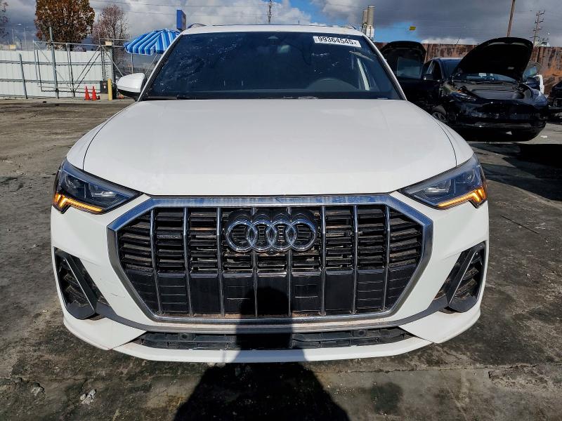 Фото 5 - AUDI Q3