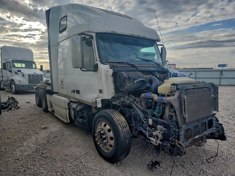 Фото 1 - VOLVO VN