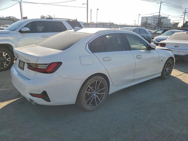 Фото 3 - BMW 3 SERIES