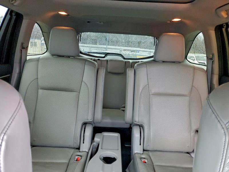 Фото 10 - TOYOTA HIGHLANDER