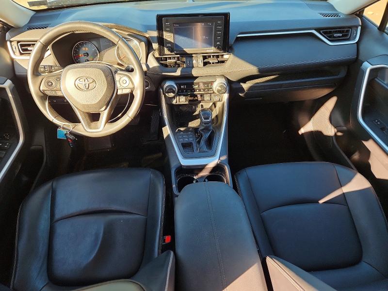 Фото 8 - TOYOTA RAV4