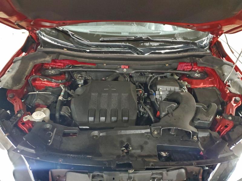 Фото 12 - MITSUBISHI ECLIPSE