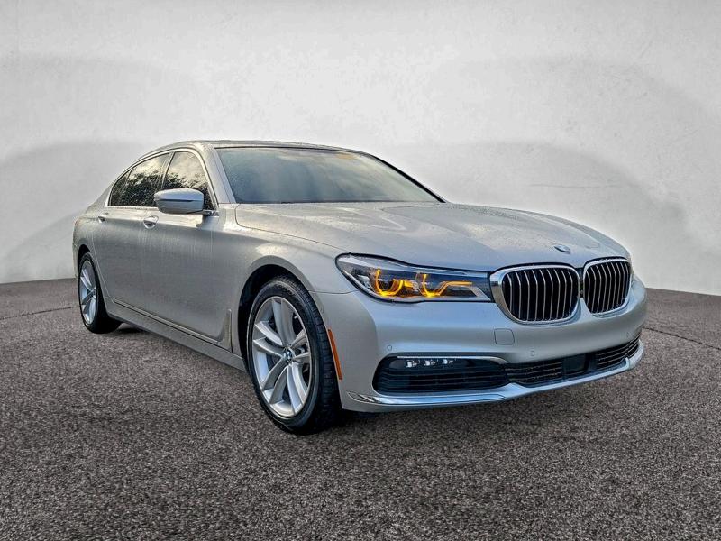 Фото 1 - BMW 7 SERIES