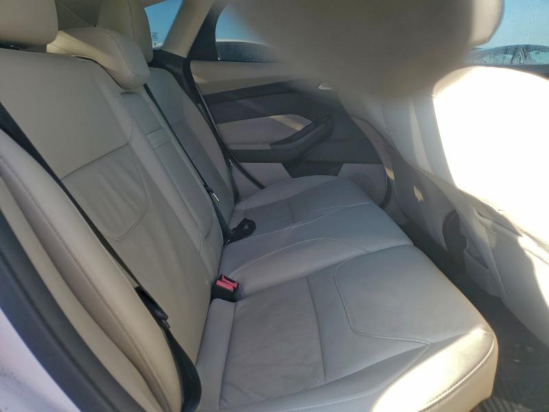 Фото 10 - FORD FOCUS