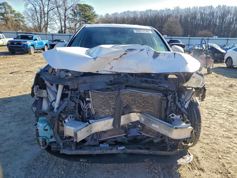 Фото 5 - HYUNDAI SANTA FE