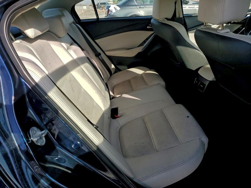 Фото 6 - MAZDA 6