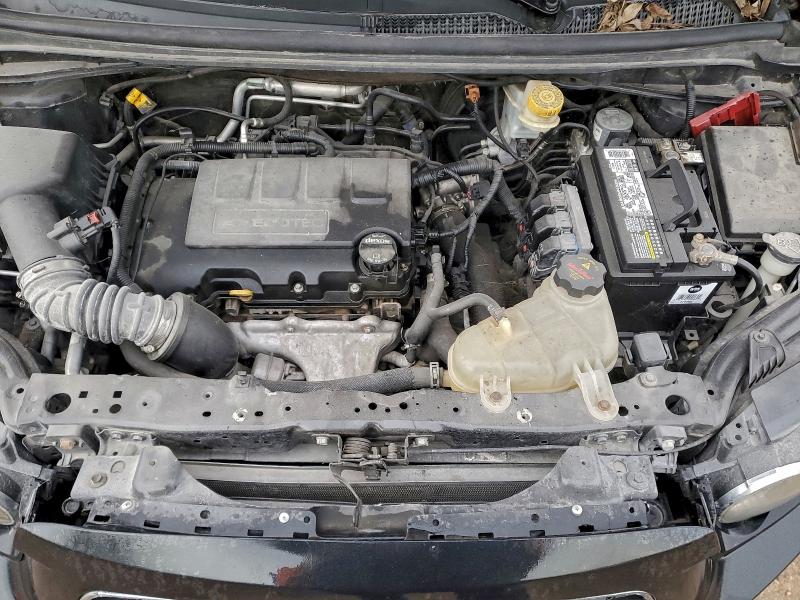 Фото 11 - CHEVROLET SONIC