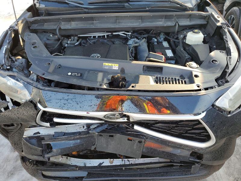 Фото 12 - TOYOTA HIGHLANDER