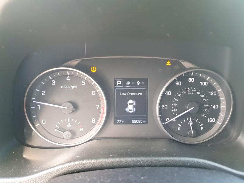 Фото 9 - HYUNDAI ELANTRA