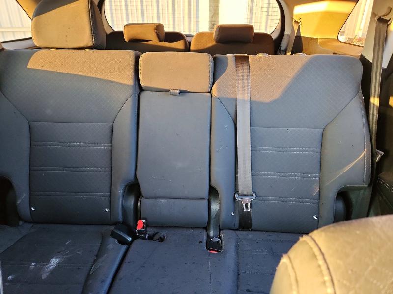 Фото 10 - KIA SORENTO