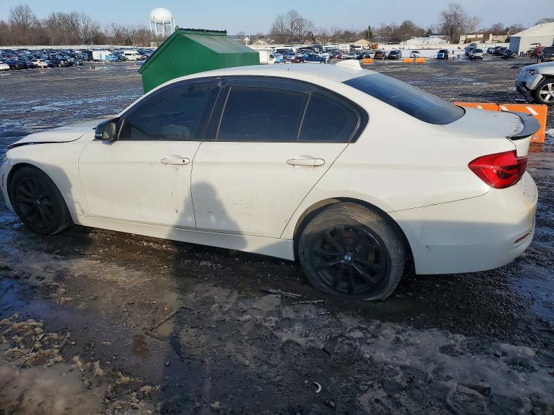 Фото 2 - BMW 3 SERIES