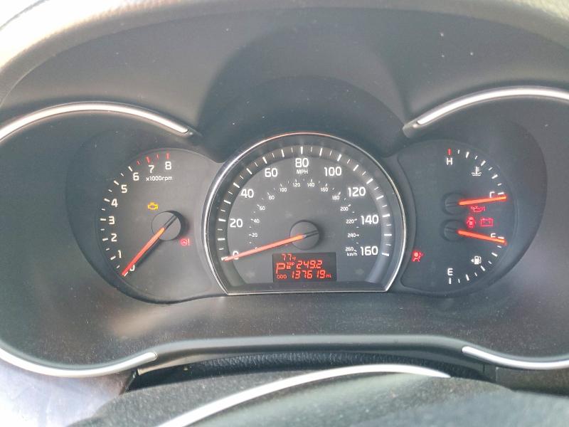 Фото 9 - KIA SORENTO