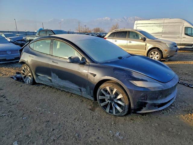 Фото 4 - TESLA MODEL 3