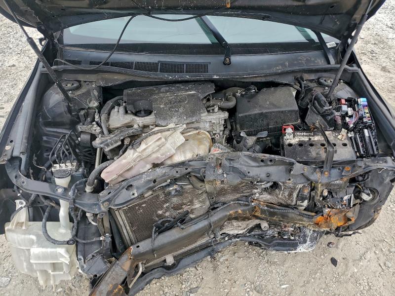 Фото 11 - TOYOTA CAMRY