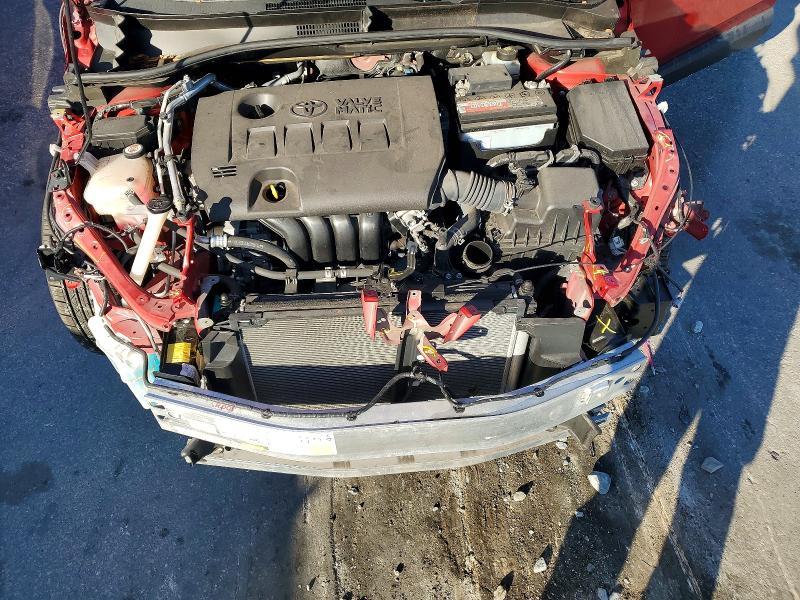 Фото 12 - TOYOTA C-HR