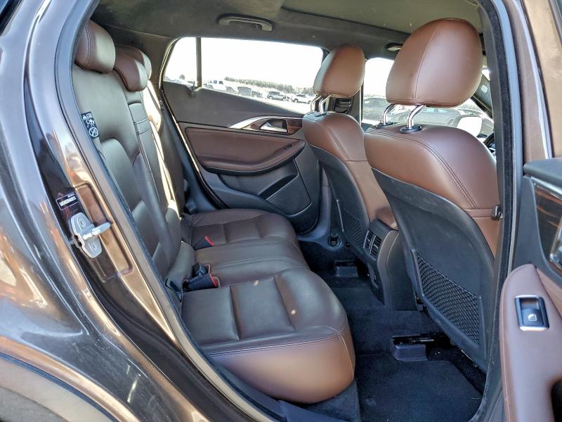 Фото 10 - INFINITI QX30