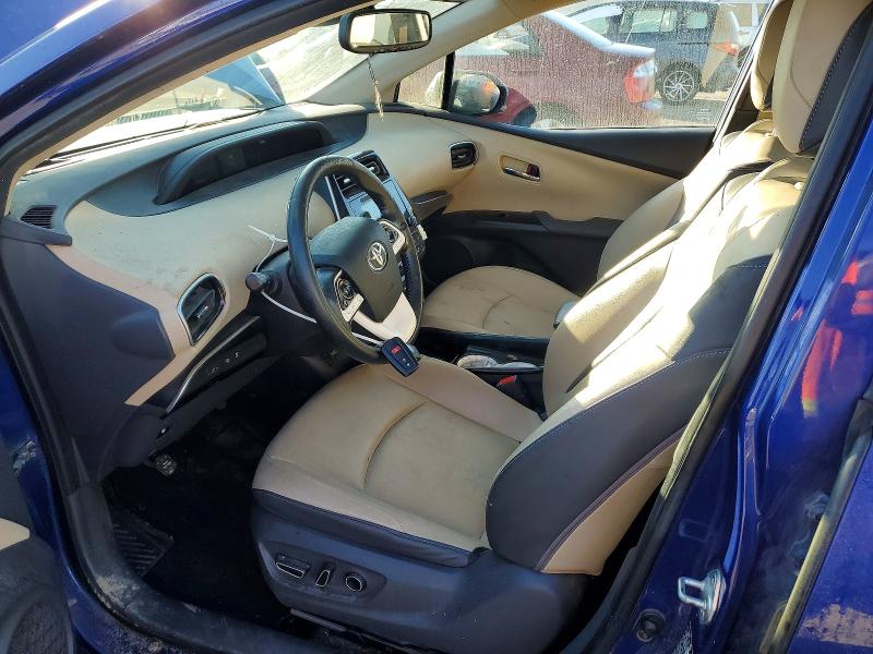 Фото 7 - TOYOTA PRIUS