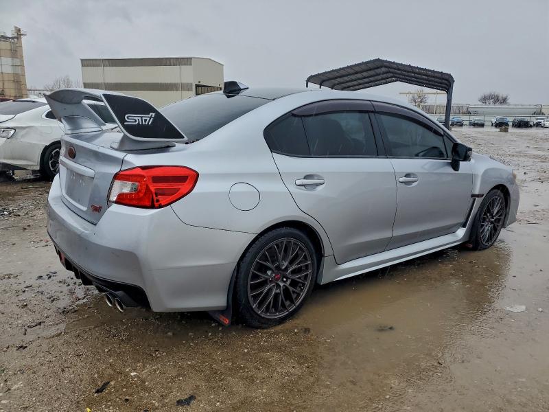 Фото 3 - SUBARU WRX