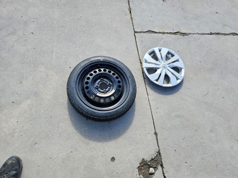 Фото 9 - NISSAN VERSA