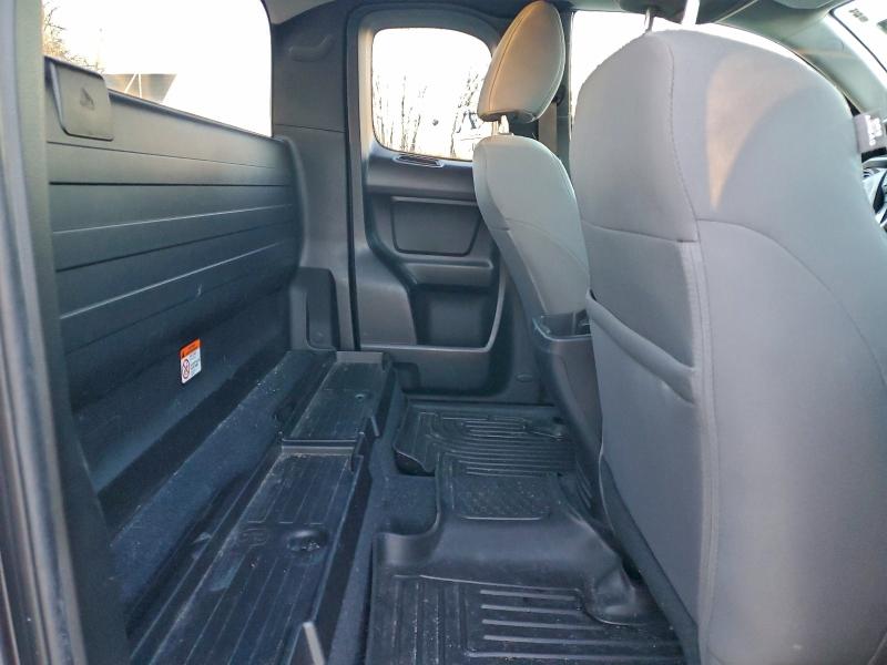 Фото 10 - TOYOTA TACOMA