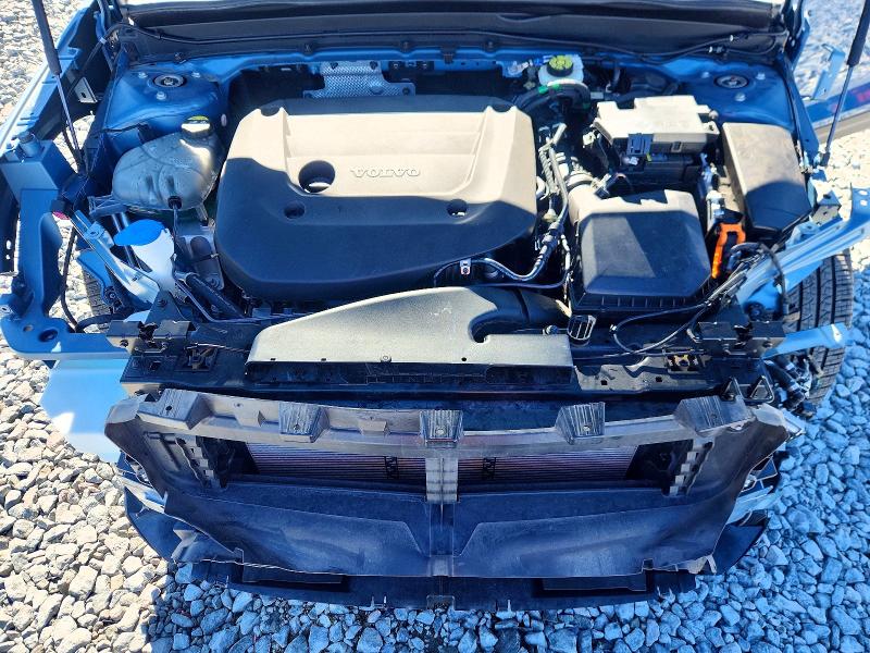 VOLVO XC40 PLUS 2023 VIN YV4L12UE4P2012577