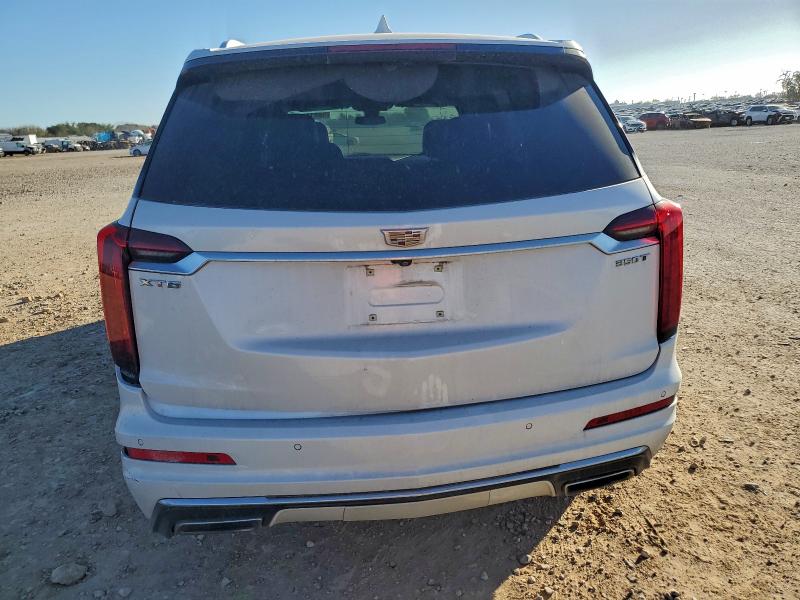 Фото 6 - CADILLAC XT6