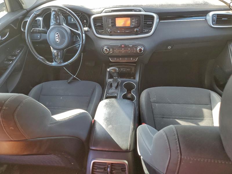 Фото 8 - KIA SORENTO