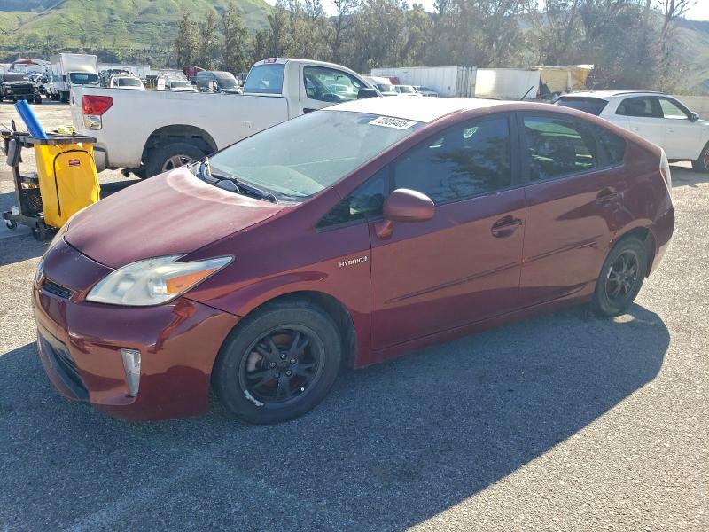 Фото 1 - TOYOTA PRIUS