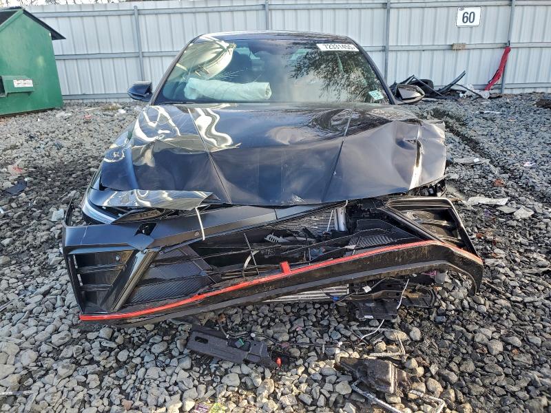 Фото 5 - HYUNDAI ELANTRA