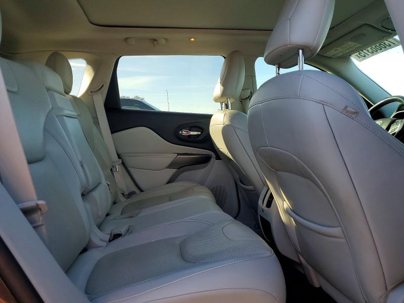 Фото 11 - JEEP GRAND CHER