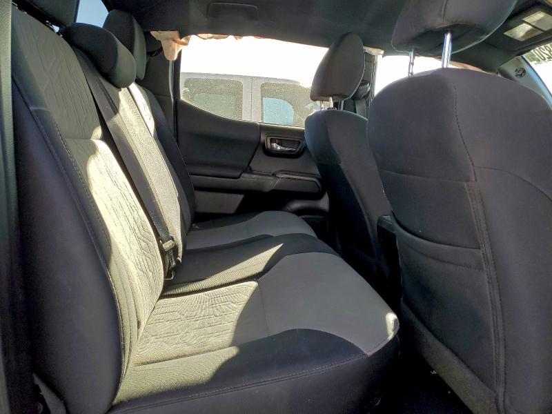 Фото 10 - TOYOTA TACOMA