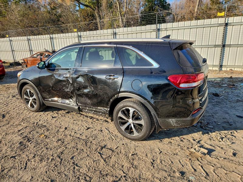 Фото 2 - KIA SORENTO